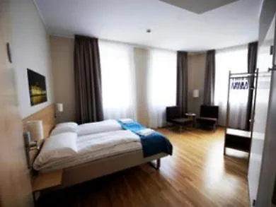 Globus Hotel 3*