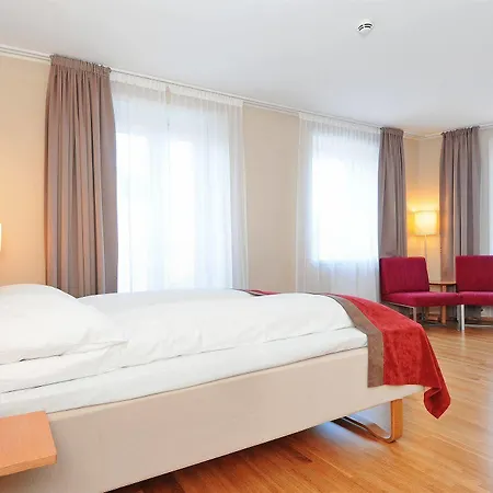 Hotel Globus 3*