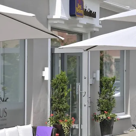 Globus Hotel 3*